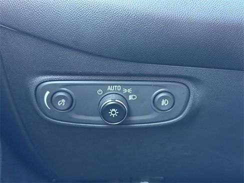 Certified 2023 Chevrolet Equinox Premier image 29