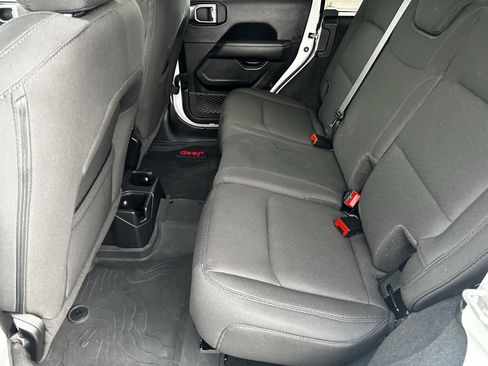 Certified 2023 Jeep Wrangler Sahara w/ LED Lighting Group image 16