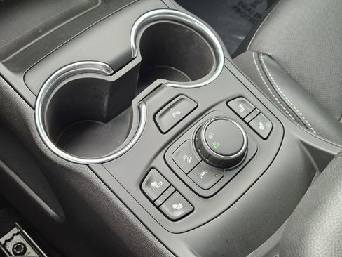 Certified 2023 GMC Terrain SLT w/ Tech Package image 24