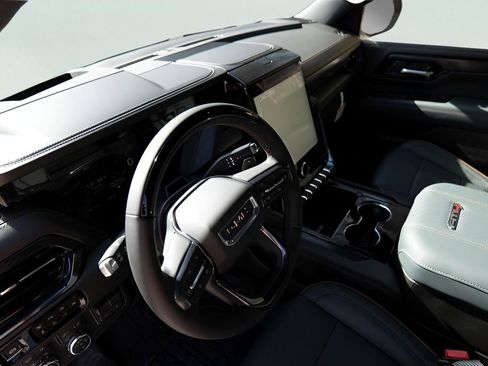 New 2026 GMC Yukon XL AT4 w/ AT4 Premium Plus Package image 8