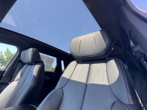 Certified 2024 Cadillac Lyriq Luxury AWD/4WD image 15