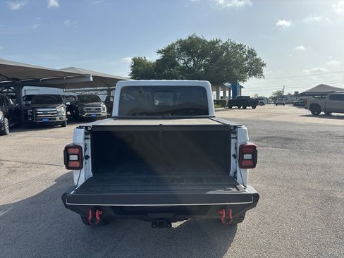 Used 2022 Jeep Gladiator Rubicon w/ LED Lighting Group AWD/4WD image 7