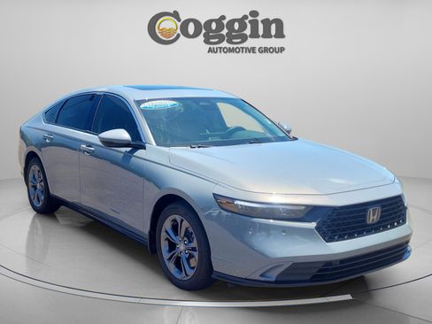 Used 2025 Honda Accord EX-L image 7