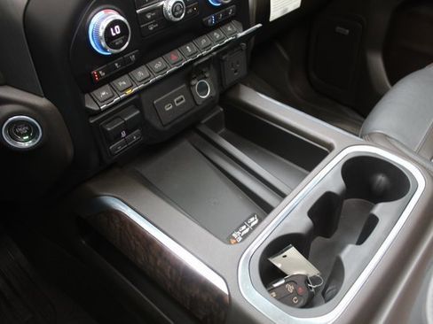 Used 2020 GMC Sierra 1500 Denali w/ Denali Ultimate Package image 43