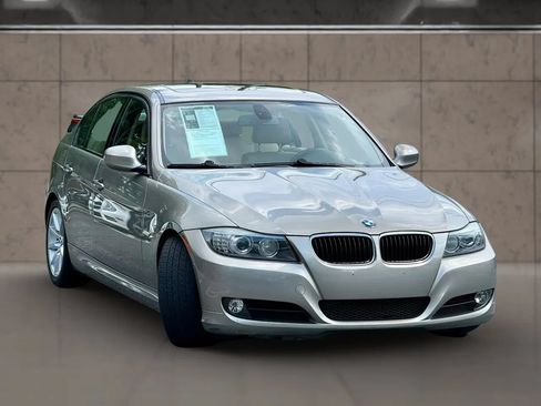 Used 2009 BMW 328i Sedan RWD image 13