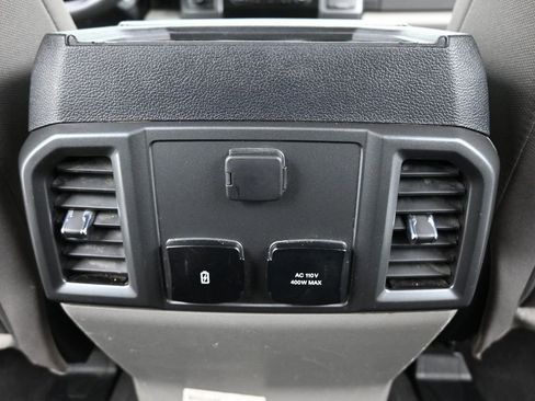 Used 2022 Ford F250 XLT w/ XLT Premium Package image 28