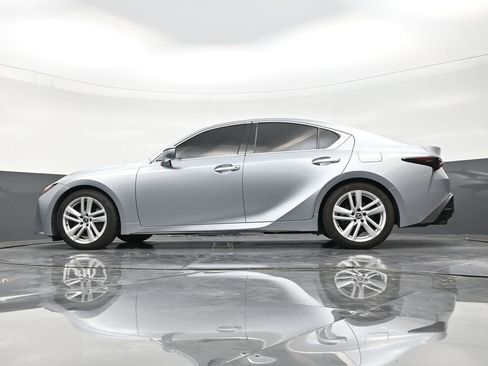 Used 2023 Lexus IS 300 w/ Comfort Package RWD image 22