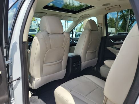 Used 2024 Buick Enclave Essence w/ Experience Buick Package FWD image 15