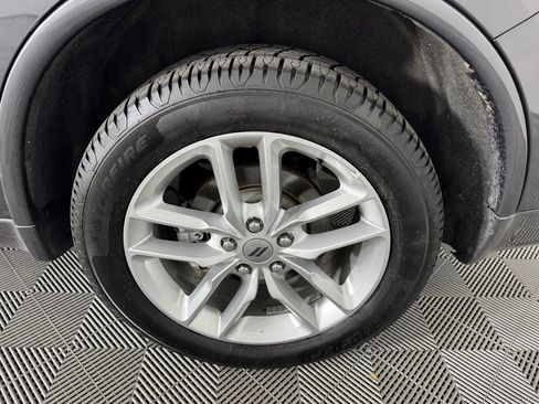 Used 2024 Dodge Durango GT AWD/4WD image 14