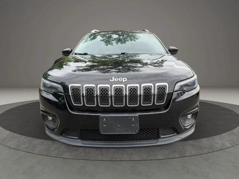 Used 2019 Jeep Cherokee Latitude w/ Popular Appearance Group AWD/4WD image 2