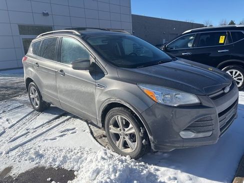 Used 2013 Ford Escape SE image 2