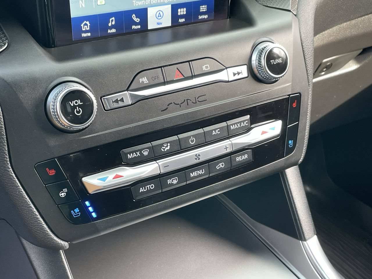 Used 2020 Ford Explorer ST w/ Premium Technology Package AWD/4WD image 35