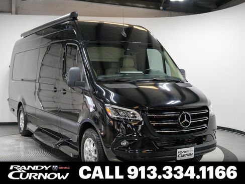 Used 2020 Mercedes-Benz Sprinter 3500 image 1