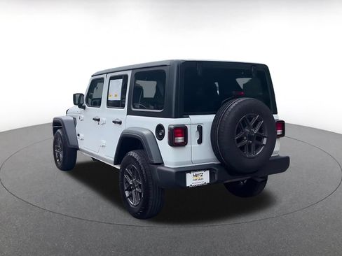 Used 2025 Jeep Wrangler Sport S AWD/4WD image 11
