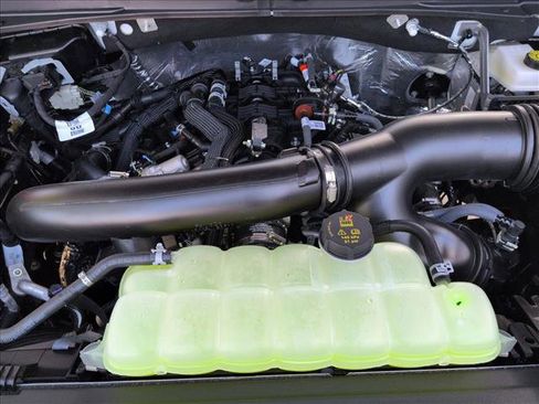 New 2025 Ford Expedition Active image 16