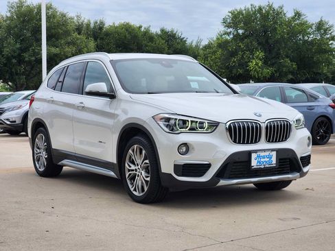 Used 2017 BMW X1 xDrive28i AWD/4WD image 3