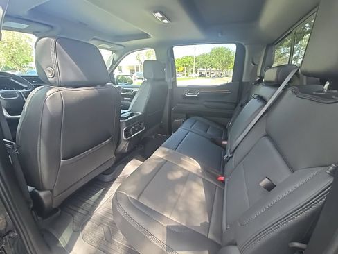 Used 2024 GMC Sierra 1500 Denali w/ Technology Package AWD/4WD image 33