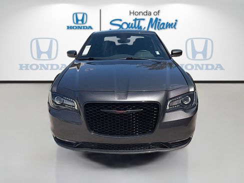 Used 2023 Chrysler 300 S RWD image 2