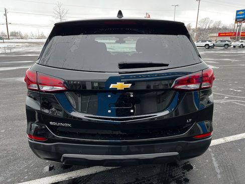 Used 2024 Chevrolet Equinox LT FWD image 8