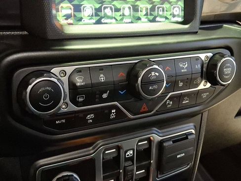 Certified 2023 Jeep Wrangler Unlimited Rubicon 392 w/ Xtreme Recon 35" Tire Package image 16