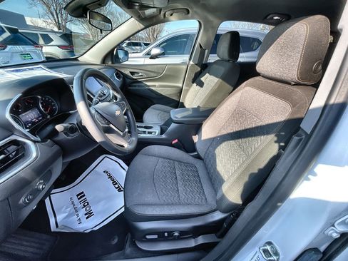 Used 2024 Chevrolet Equinox LT image 19