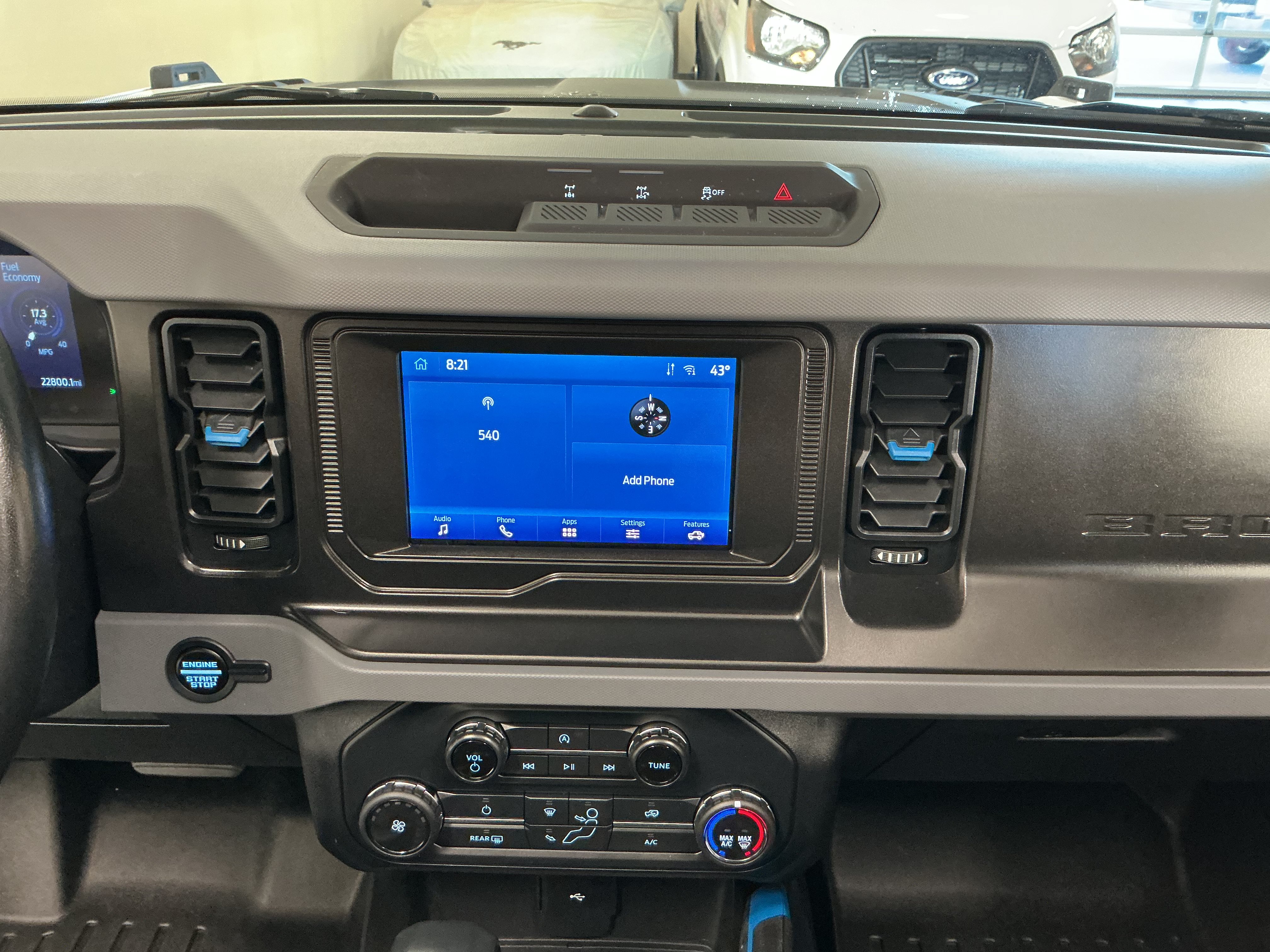 Used 2023 Ford Bronco Black Diamond AWD/4WD image 25