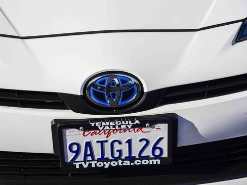Certified 2022 Toyota Prius LE image 13