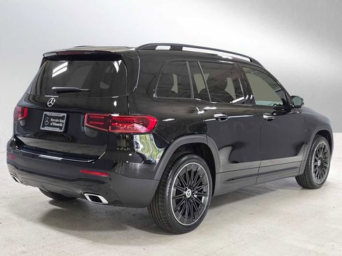New 2026 Mercedes-Benz GLB 250 4MATIC image 3