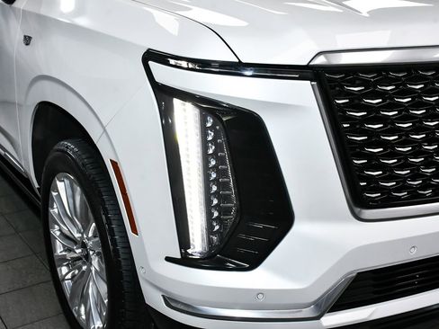Used 2025 Cadillac Escalade Premium Luxury w/ LPO, Floor Liner Package AWD/4WD image 79