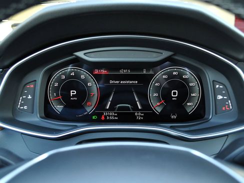 Used 2022 Audi A6 Premium Plus image 25