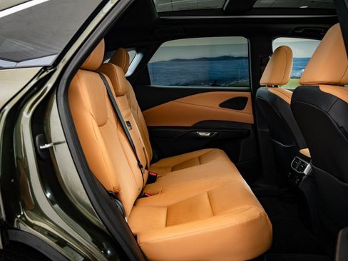 Certified 2025 Lexus RX 350 w/ Convenience Package image 35