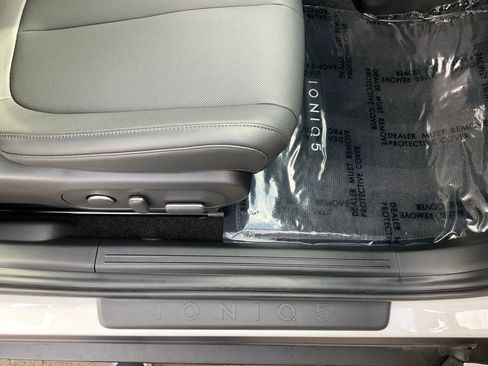 Used 2025 Hyundai Ioniq 5 SEL image 58