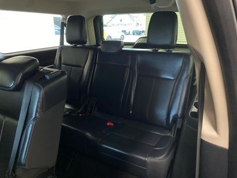 Used 2023 Ford Expedition Max XLT AWD/4WD image 12
