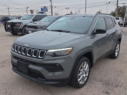 Used 2023 Jeep Compass Latitude w/ Sun and Sound Group