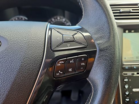 Used 2018 Ford Explorer Platinum AWD/4WD image 24