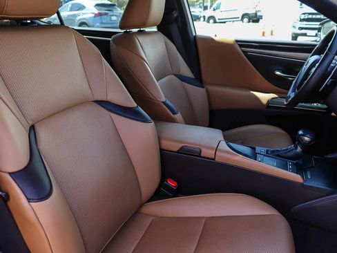 Used 2021 Lexus ES 300h w/ Accessory Package 2 image 24