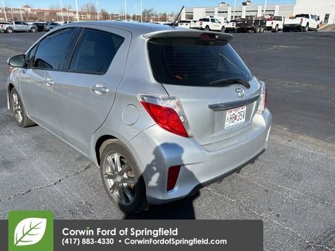 Used 2013 Toyota Yaris SE image 8
