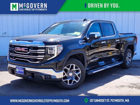 Used 2023 GMC Sierra 1500 SLT w/ SLT Premium Package AWD/4WD image 1