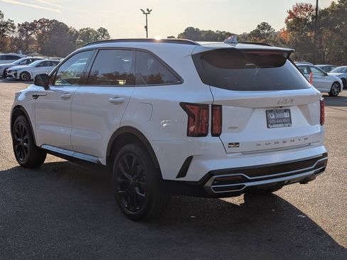 Used 2022 Kia Sorento SX image 7