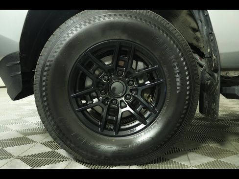 Used 2022 Toyota Tacoma SR image 19