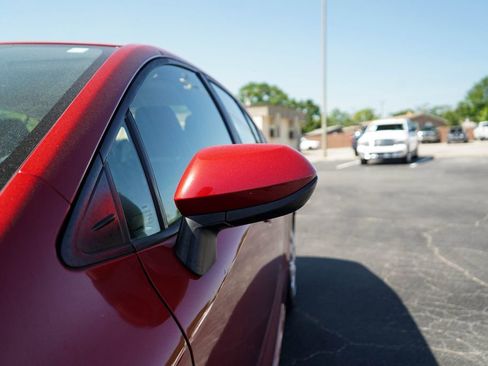 Used 2021 Toyota Corolla LE FWD image 21