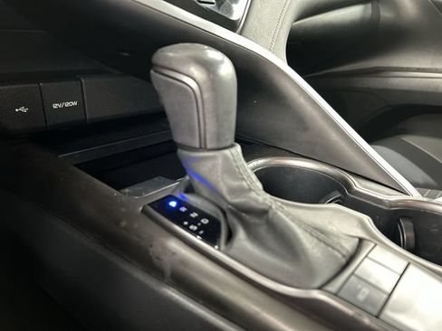 Used 2023 Toyota Camry SE FWD image 10