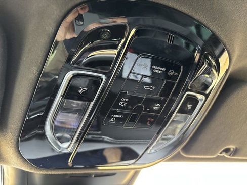 Used 2024 Maserati Grecale GT image 40