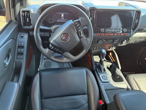 Used 2026 Nissan Frontier PRO-4X w/ Pro Premium Package image 11