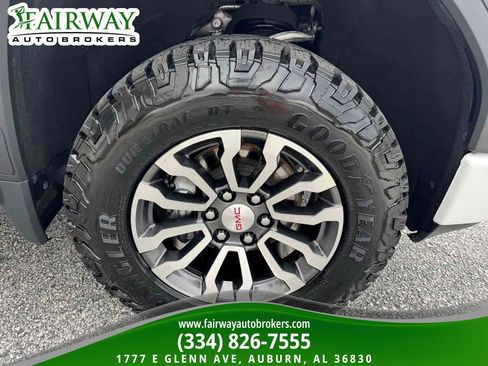 Used 2021 GMC Sierra 1500 AT4 w/ AT4 Premium Package AWD/4WD image 36