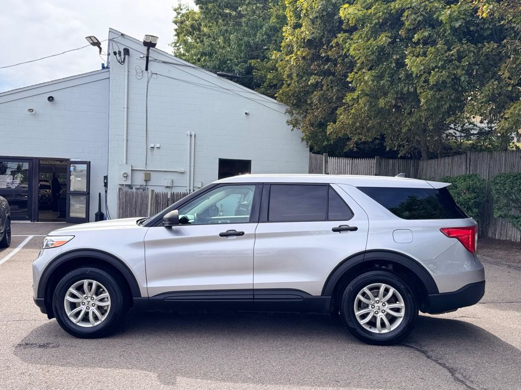 Used 2021 Ford Explorer 4WD w/ Class III Trailer Tow Package image 3