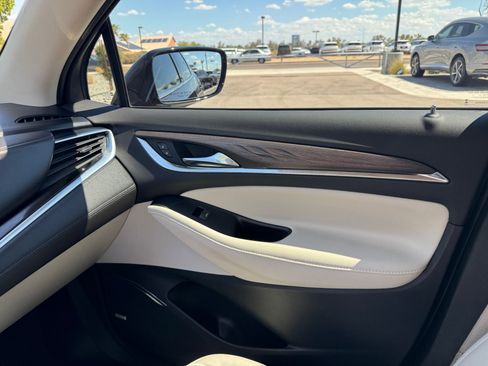 Used 2023 Buick Enclave Avenir w/ Avenir Technology Package FWD image 16