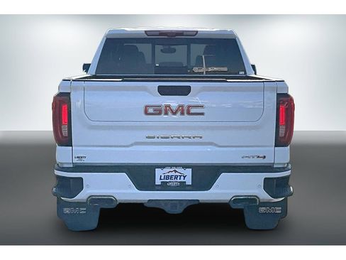 Used 2022 GMC Sierra 1500 AT4 AWD/4WD image 5