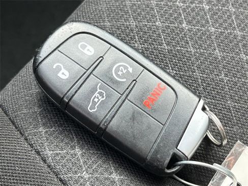 Used 2021 Jeep Grand Cherokee Freedom Edition image 31