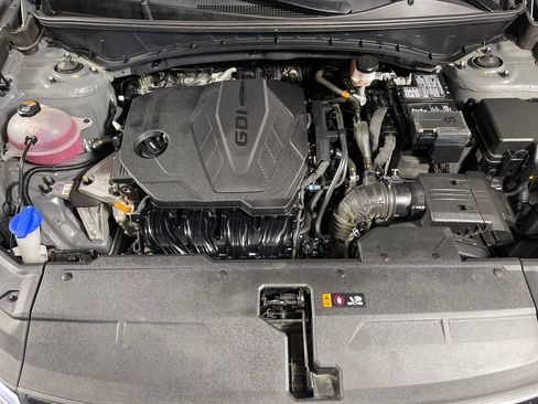 Certified 2024 Hyundai Tucson SEL FWD image 9